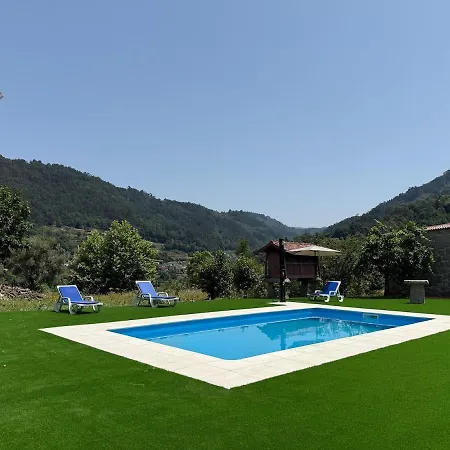 Villa Refúgio Da Avó - Gerês Terras de Bouro